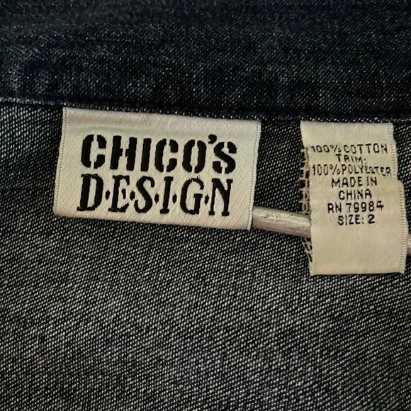 Chico’s Denim Jacket Size 2 (US 14-16) Embroidered - Picture 4 of 6